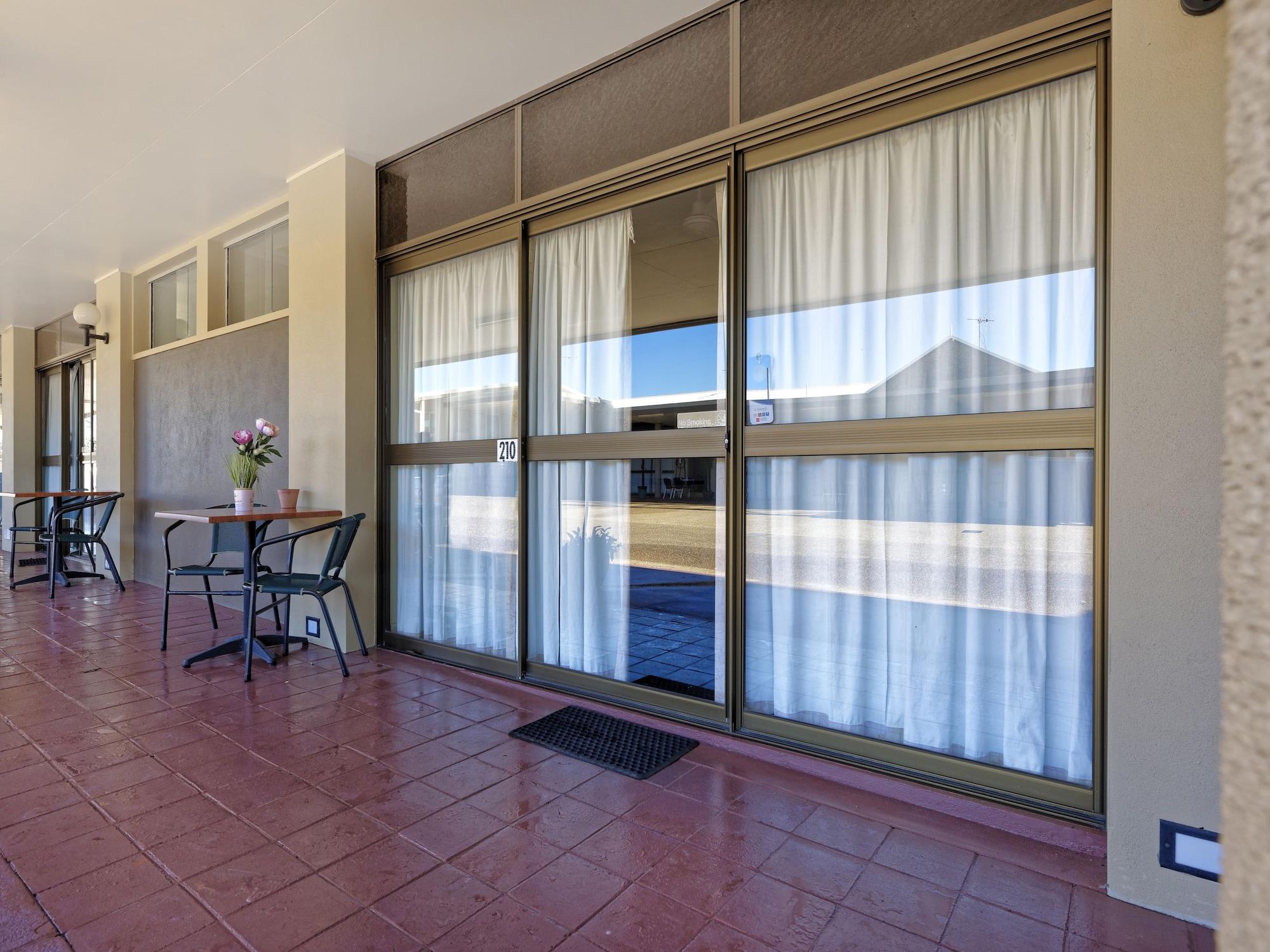 Econo Lodge Park Lane Bundaberg Dış mekan fotoğraf