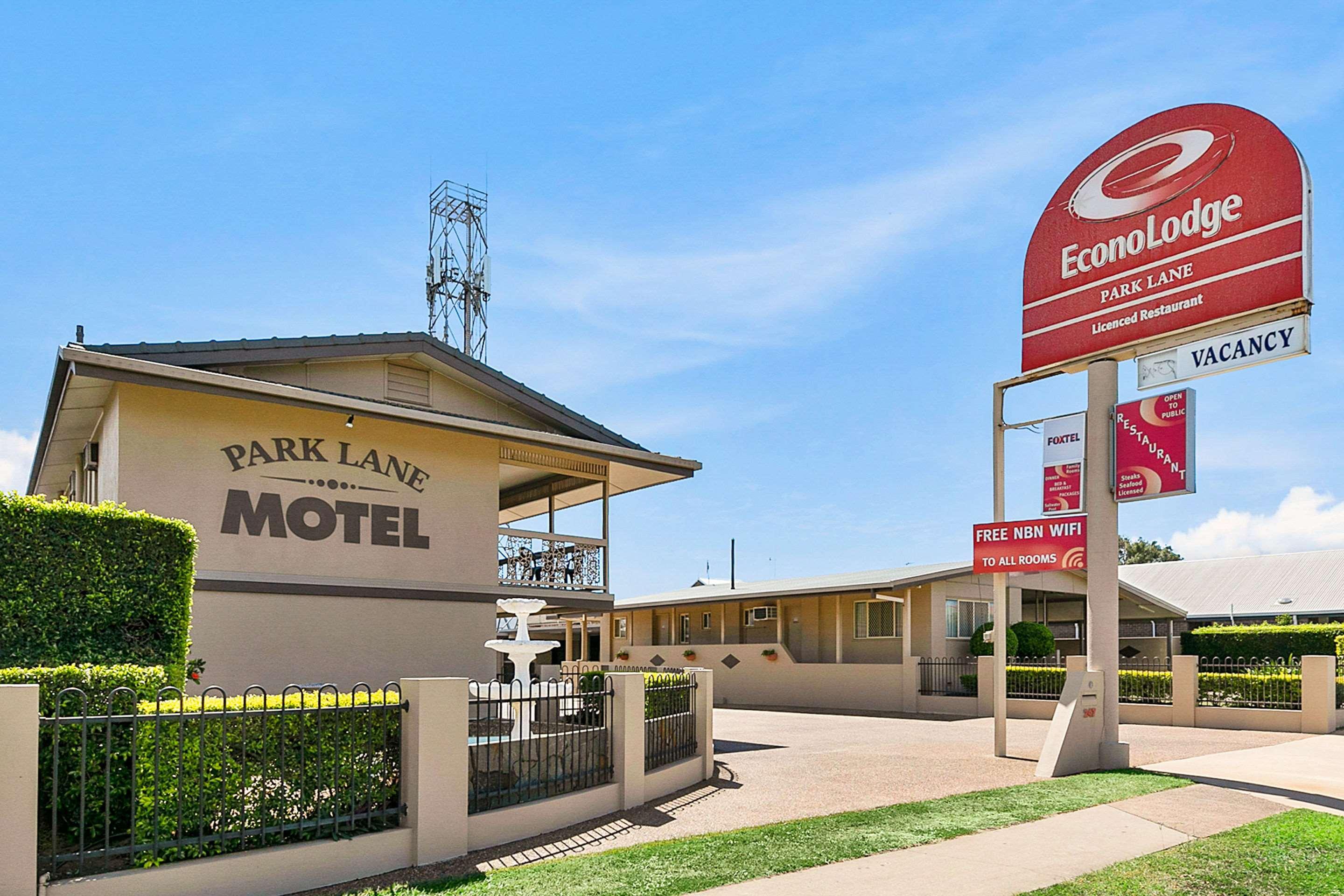 Econo Lodge Park Lane Bundaberg Dış mekan fotoğraf